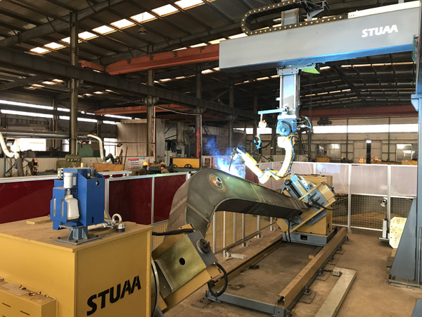 動臂、斗桿機(jī)器人焊接系統(tǒng)