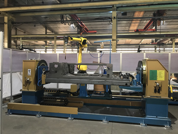 登高車底盤(pán)機(jī)器人焊接系統(tǒng)