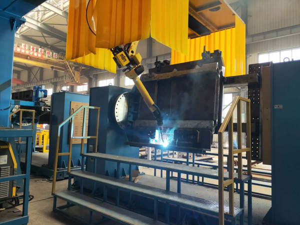 中部槽齒軌座、立板、彎板焊接機(jī)器人工作站